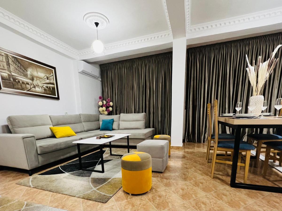 Daily Rent Apartment City Center Elbasan 6 ภายนอก รูปภาพ