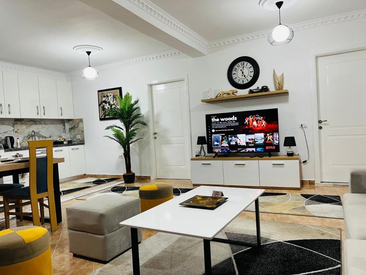 Daily Rent Apartment City Center Elbasan 6 ภายนอก รูปภาพ